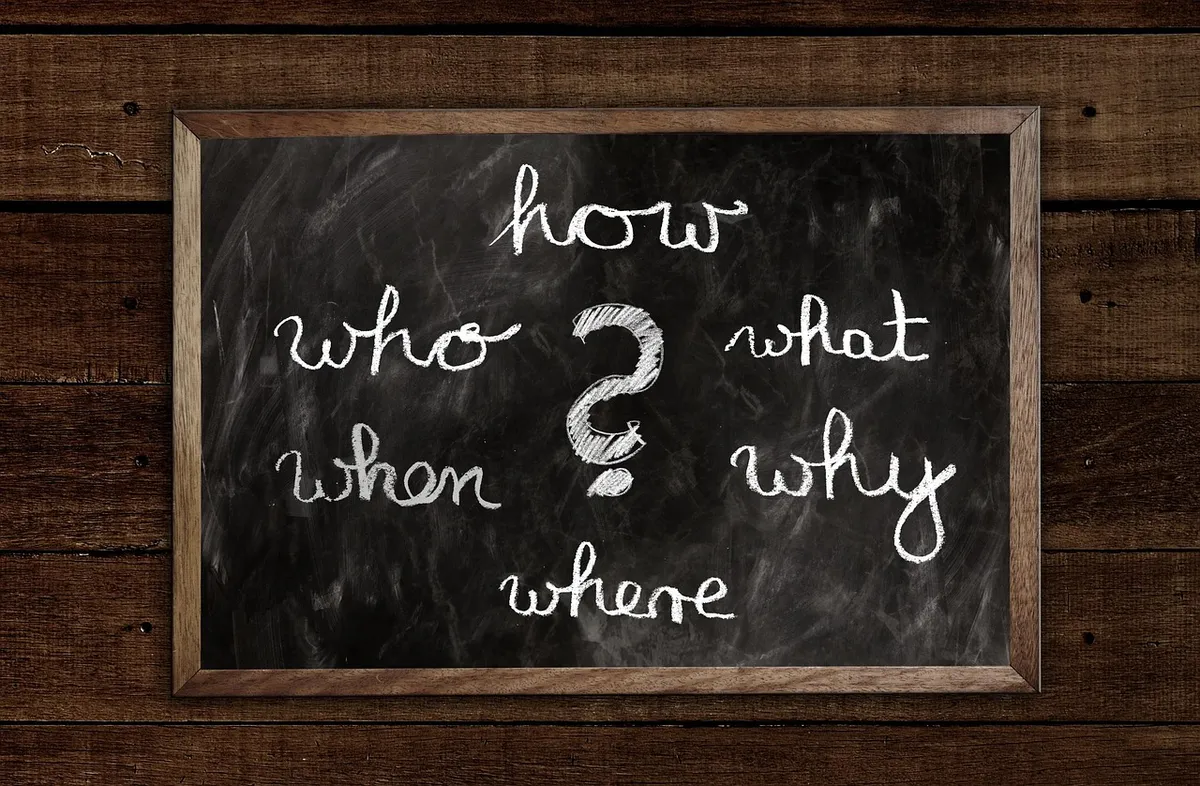 board, ask, who, what, how, why, where, means of communication, writing, language, chalk, blackboard, school, accident, accident report, message, police, emerge
