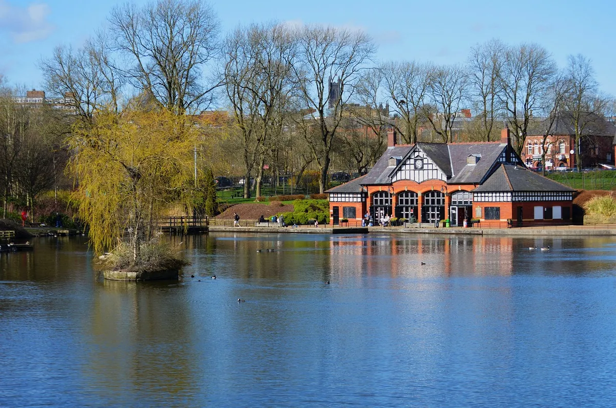 boat house, boating lake, water, nature, tranquil, spring day, alexandra park, oldham
